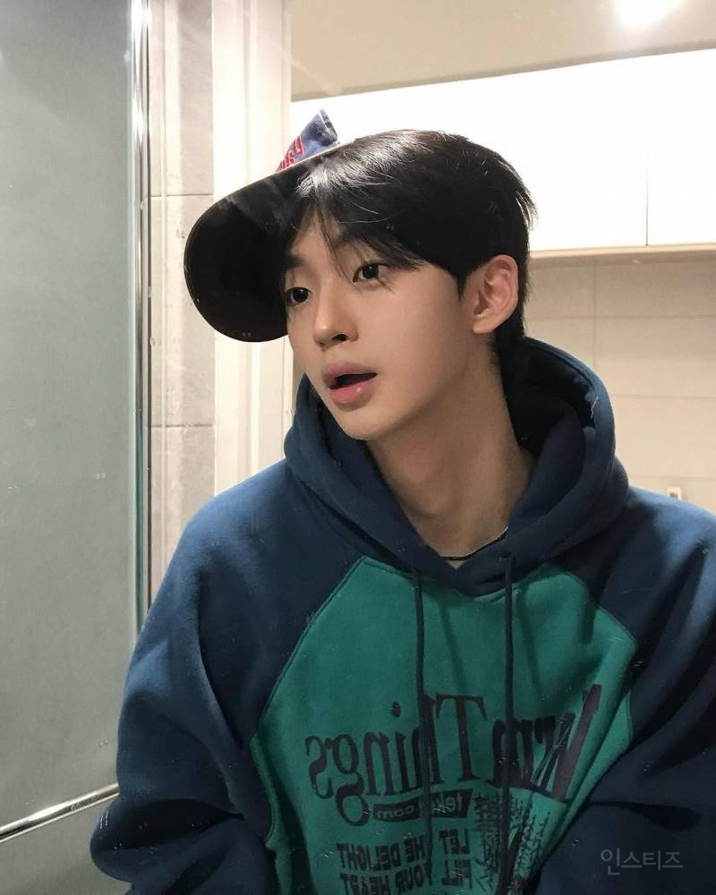 구독자 반응 좋아서 커플 유튜브 채널 시작한 두 남자 | 인스티즈