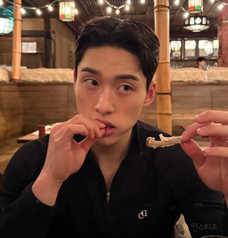 구독자 반응 좋아서 커플 유튜브 채널 시작한 두 남자 | 인스티즈