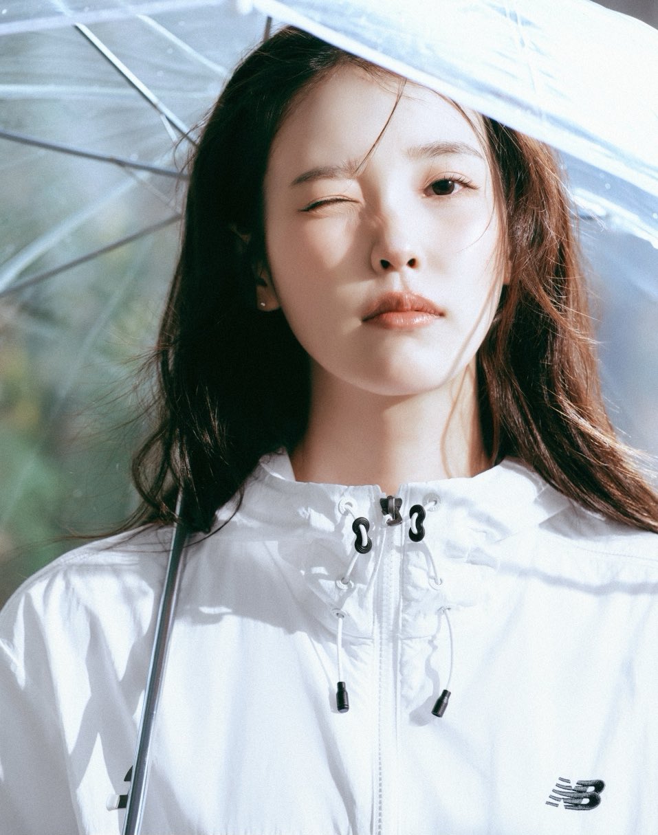 [잡담] 아이유 뉴발 화보 너무 예뻐!!!! | 인스티즈