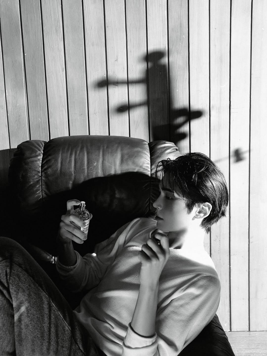 [잡담] 성한빈 인스타 첫 사진 | 인스티즈