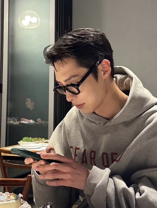 [잡담] 이재욱 성격 어떤 편이야 | 인스티즈