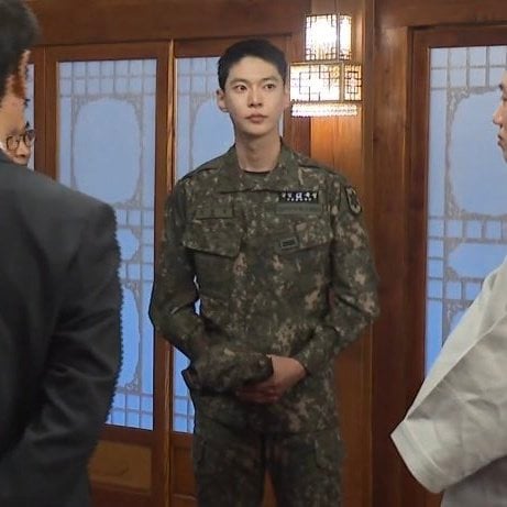[잡담] 도영이 여기 혼자 띨롱띨롱 간건가 | 인스티즈