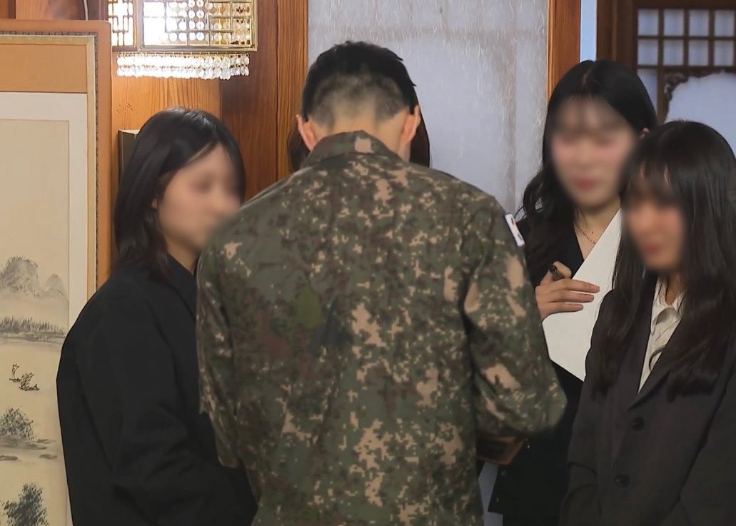 [잡담] 도영이 국무총리실에서 미니 팬미팅 중 | 인스티즈