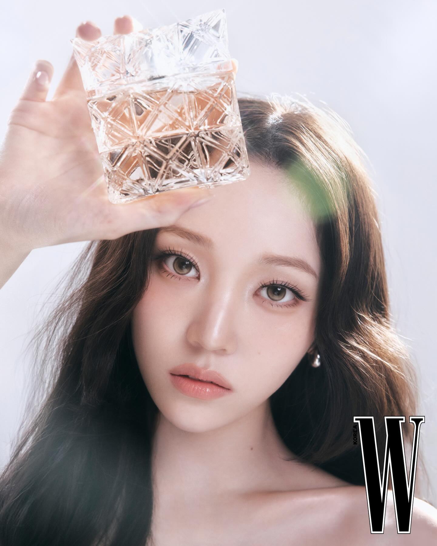 [정보/소식] 올데이 프로젝트 영서 이세이 미야케 더블유코리아 화보 | 인스티즈