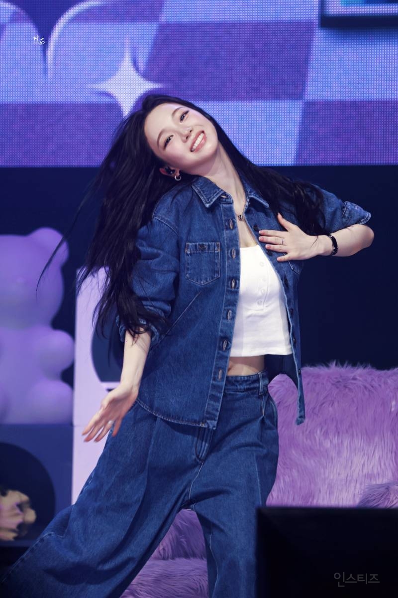 어제자 생일파티한 카리나 얼굴 | 인스티즈