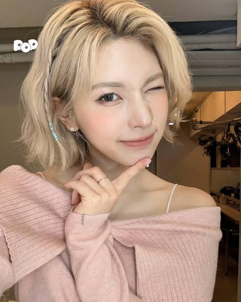[잡담] 이 펌은 ㅁ ㅓ라고 해? 단발 물결펌? 아닌것가튼데 | 인스티즈