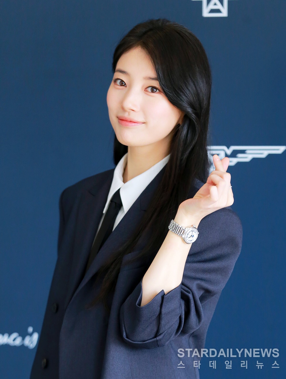 [잡담] 실시간 론진 행사 수지 | 인스티즈