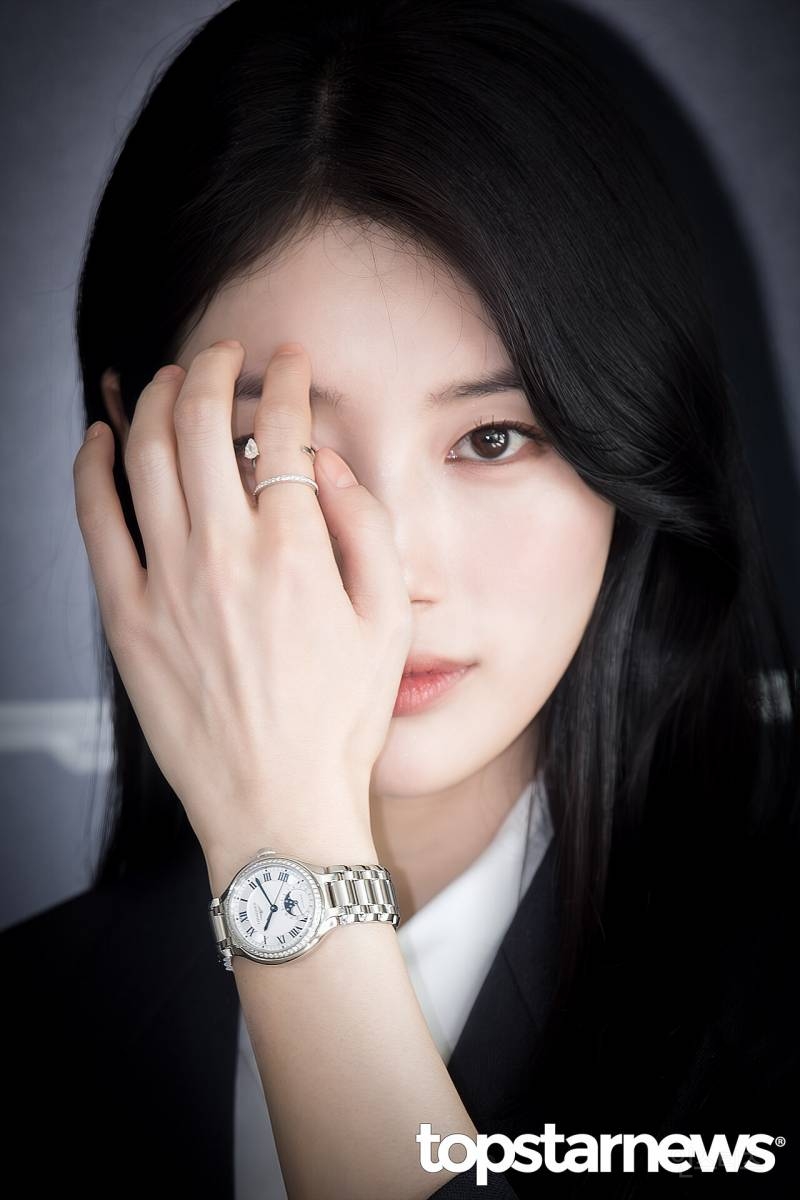 오늘자 론진 행사 수지....jpg | 인스티즈