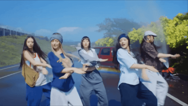 뉴진스 하면 가장 먼저 떠오르는 이미지는? | 인스티즈