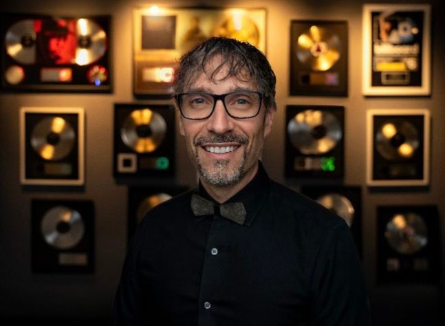 [정보/소식] [공식] '가수 컴백' 탑, '오징어게임' 미술감독+거장 엔지니어 손 잡았다 | 인스티즈