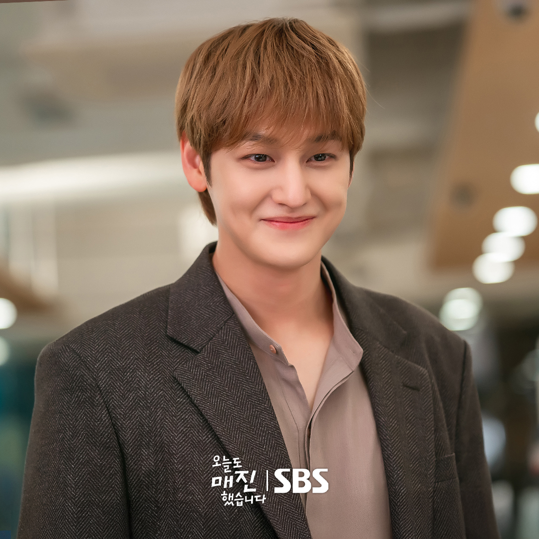 [잡담] 오매진) 김범이 말아주는 직진 로코 왔다(՞៸៸›⩊‹៸៸՞)🩷댕댕미 넘치는 프랑스 도련님 서에릭 등장 | 인스티즈
