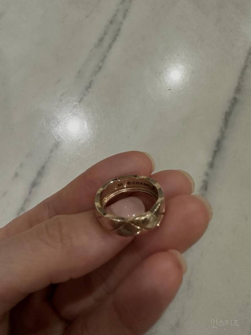 샤넬 반지 끼고 습진 생긴 사람들.thread | 인스티즈