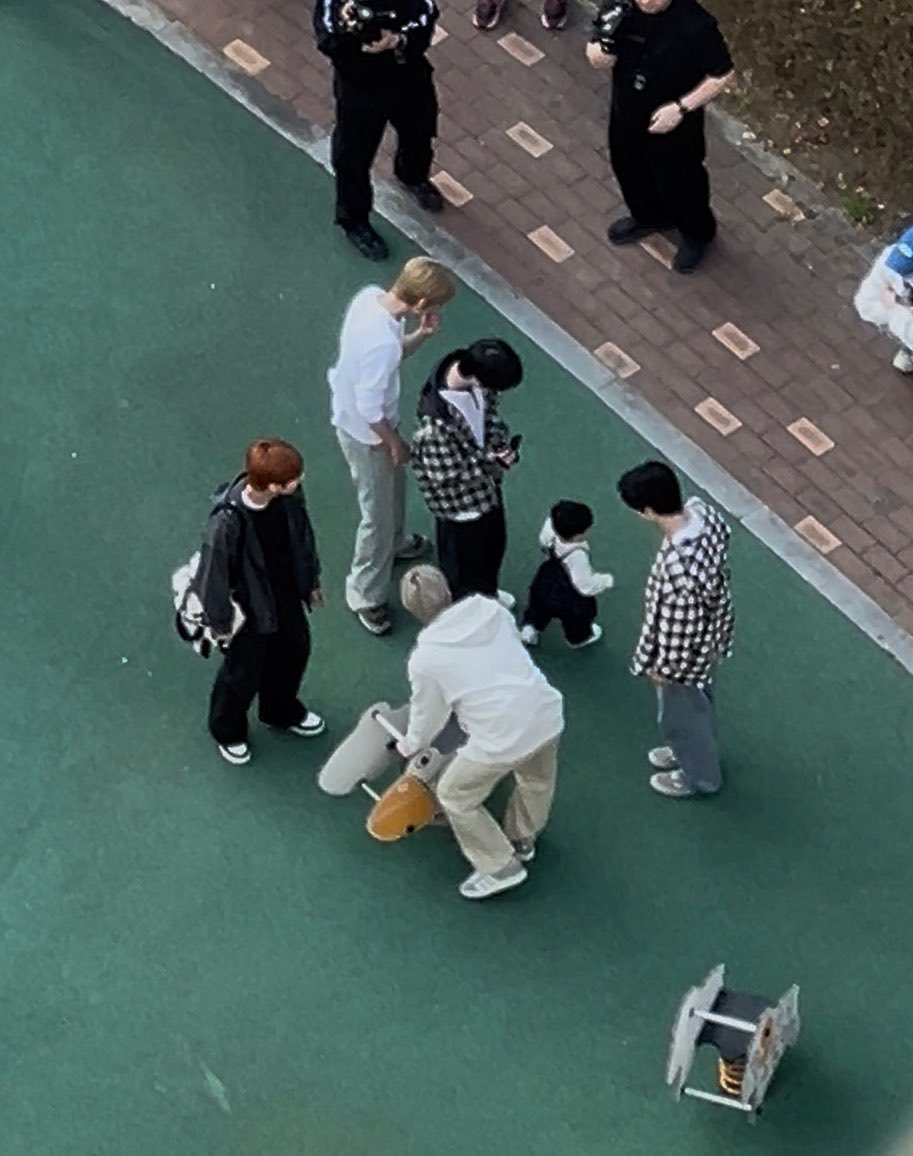 [잡담] 이쯤에서 보는 투바투 육아일기 촬영현장 | 인스티즈