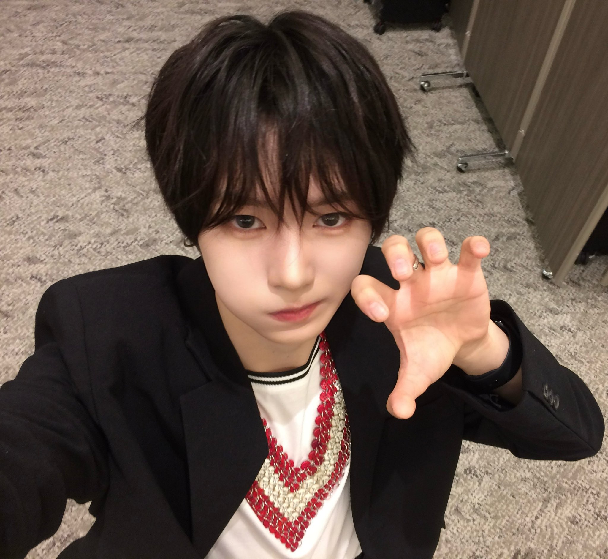 [잡담] 조우안신 요즘 얼굴 폼 왤케 좋지... | 인스티즈
