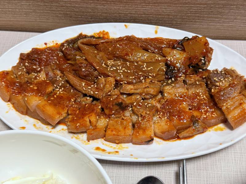 [잡담] 밤에 김치찜 했다 야식 미쳐.. | 인스티즈
