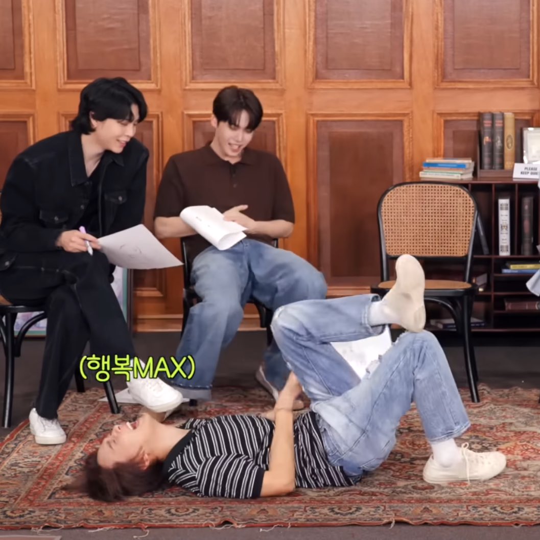 [잡담] 칠밥 뜰때마다 우리 해찬이 이러고 있어ㅜㅜㅋㅋㅋㅋㅋ | 인스티즈