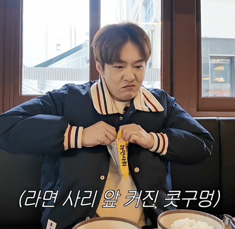 강경하게 나뉜다는 라면사리 본식파 vs 후식파 논쟁...JPG | 인스티즈