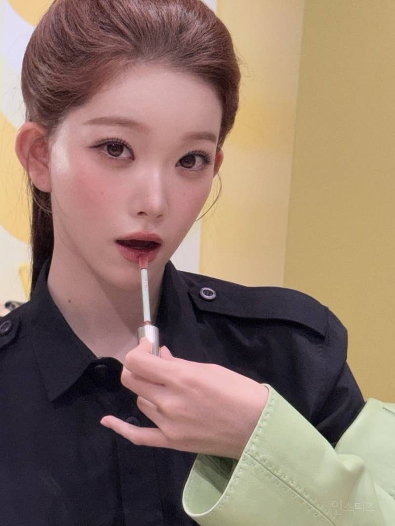 의외로 키 170cm라는 빌리 츠키 프라다 행사.jpg | 인스티즈