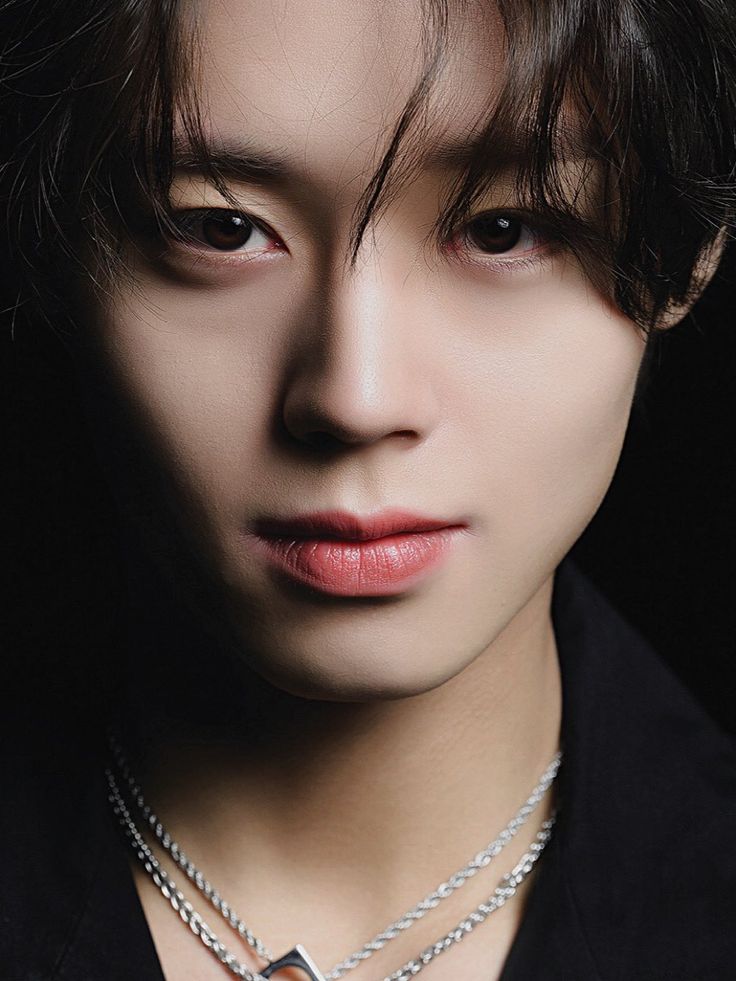 [잡담] 박지훈 얼굴이 너무 취향이라 힘들다 | 인스티즈