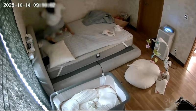 검찰청에서 추가 공개한 여수 4개월 아기 영상...(충격 주의, 심약자 주의) | 인스티즈