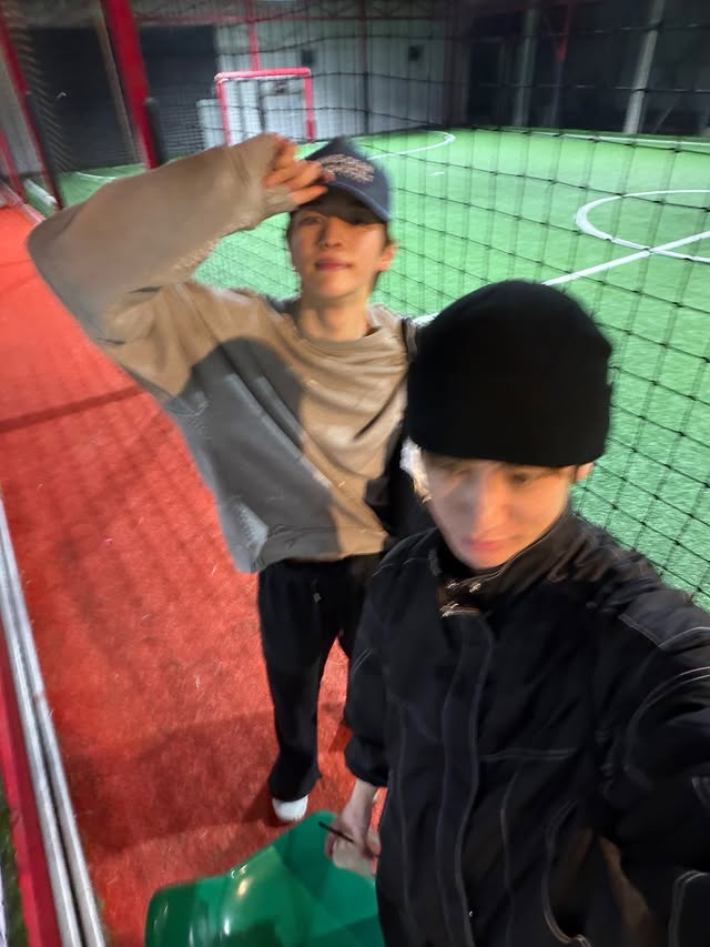 [잡담] 성찬이 또 쇼헤이랑 만나서 풋살도 했나본데 | 인스티즈