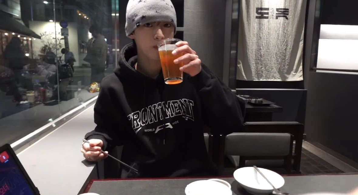 [잡담] 이사람 진짜 아이돌같이 생겼어.... | 인스티즈
