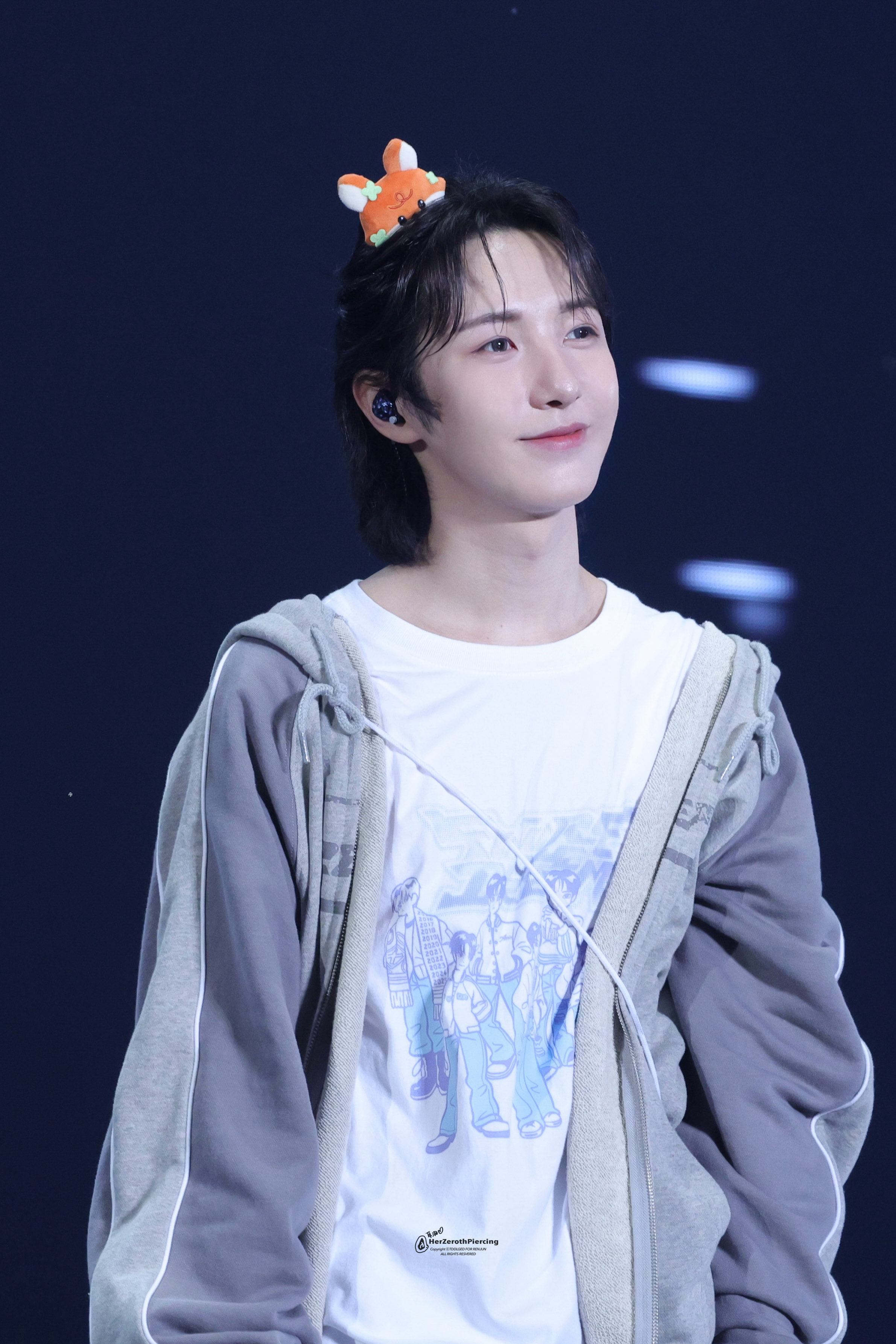 [잡담] 런쥔님 오늘 입덕초반때 얼굴 보여서 혼자 울었듬 | 인스티즈