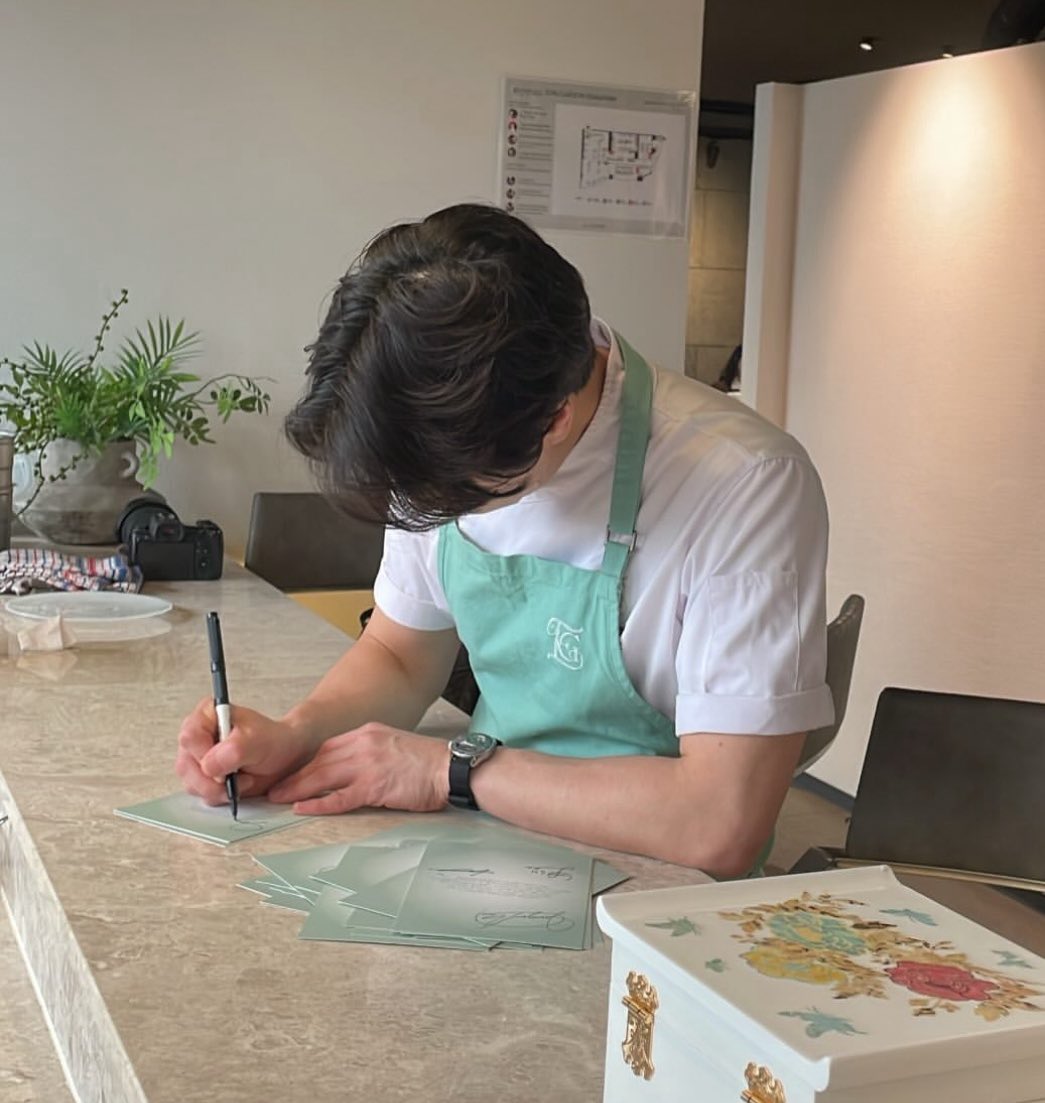 [잡담] 손종원 보니 남자는 나이 먹으면 머리뚜껑 싸움이라는게 진짜구나... | 인스티즈