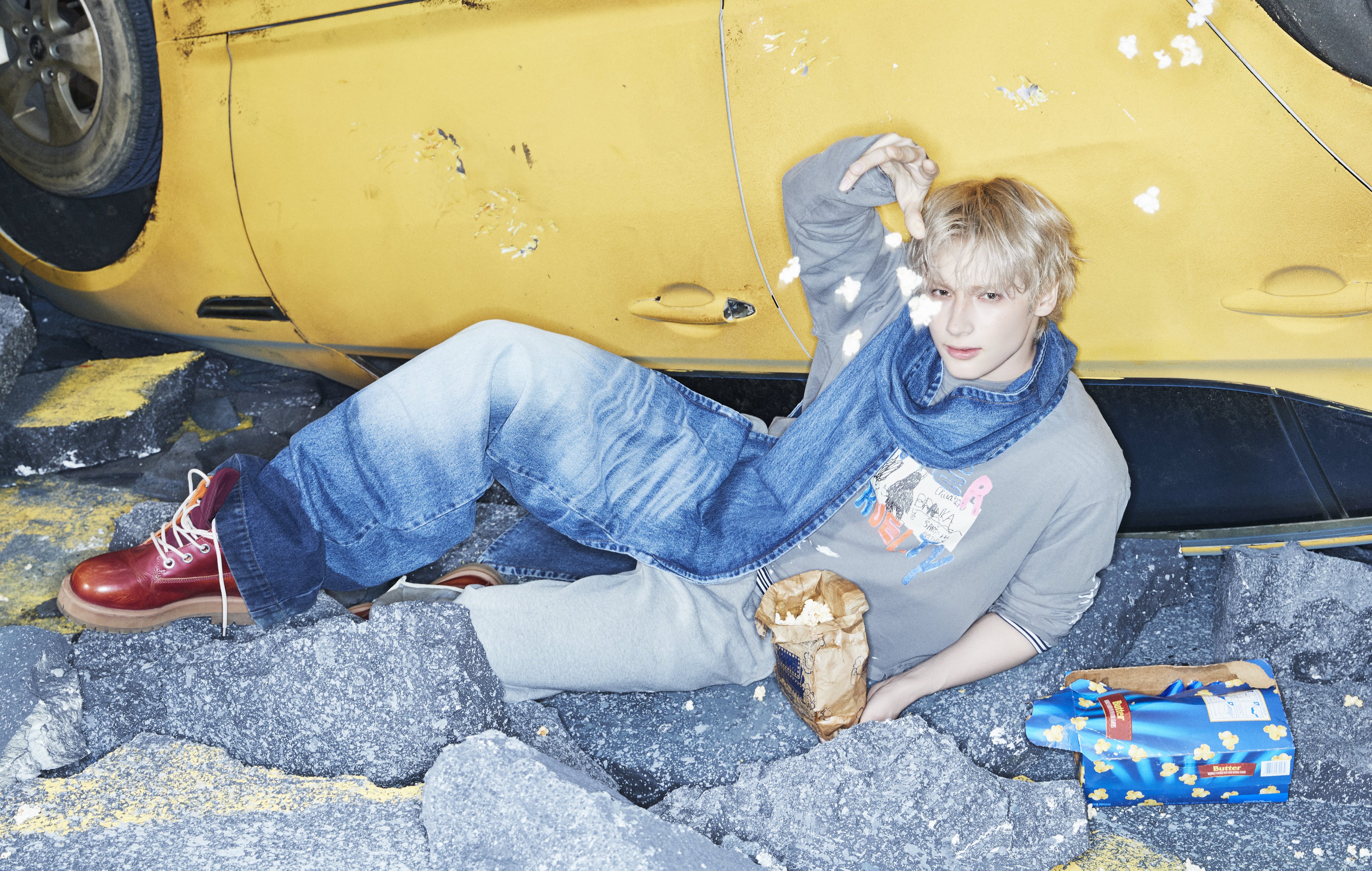 [잡담] 휴닝카이 컨포 착장 모델 컷 보고 당황함 | 인스티즈