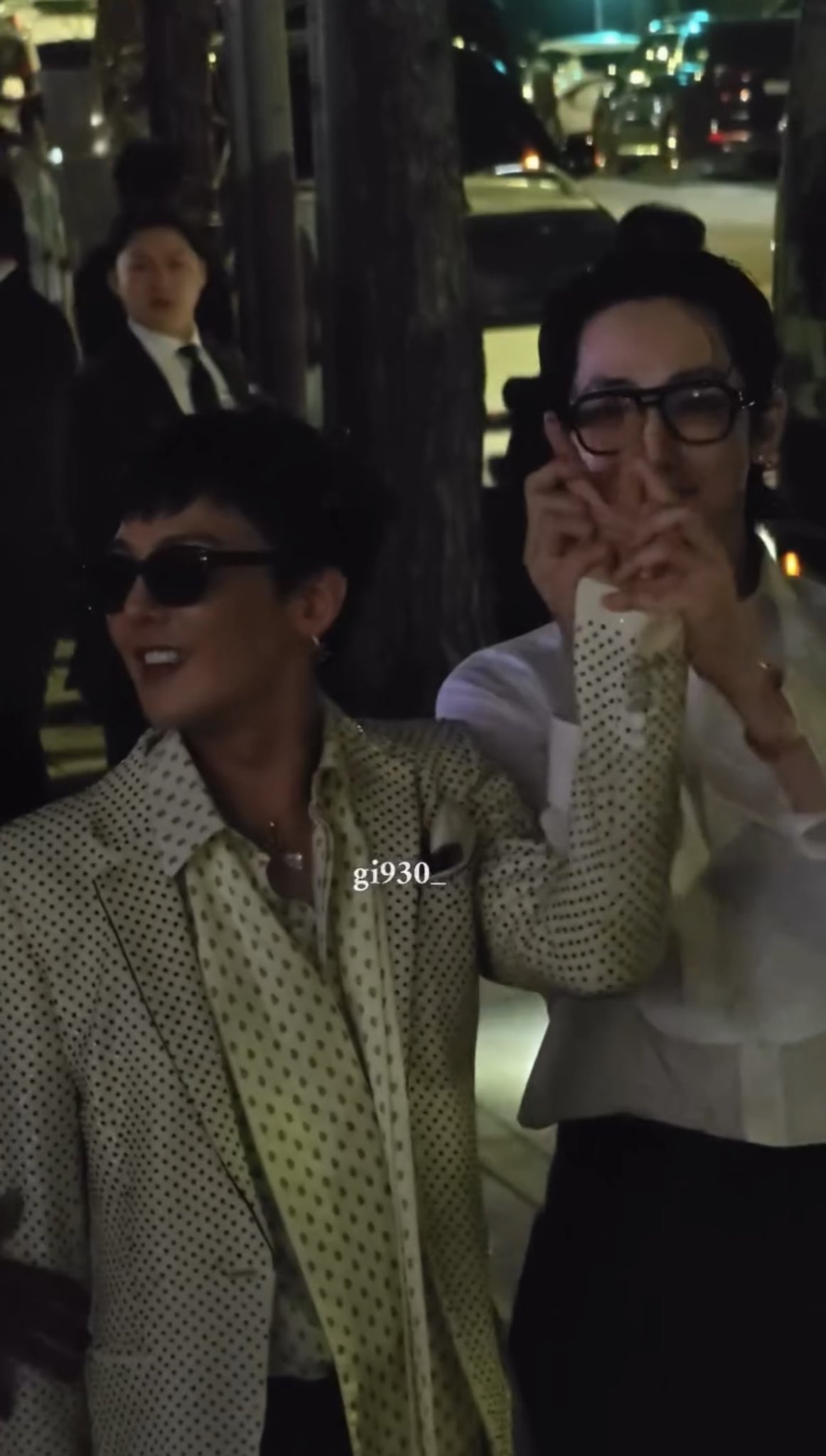 [잡담] 지디 완전 유학갔다온 아들래미같은데 ㅋㅋㅋㅋㅋㅋ | 인스티즈