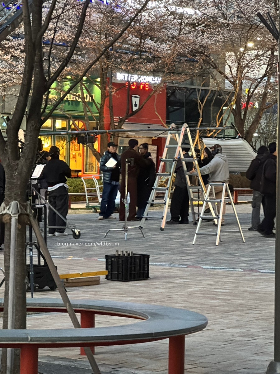 [잡담] 너다연) 서강준 안은진 촬영 목격짤 | 인스티즈