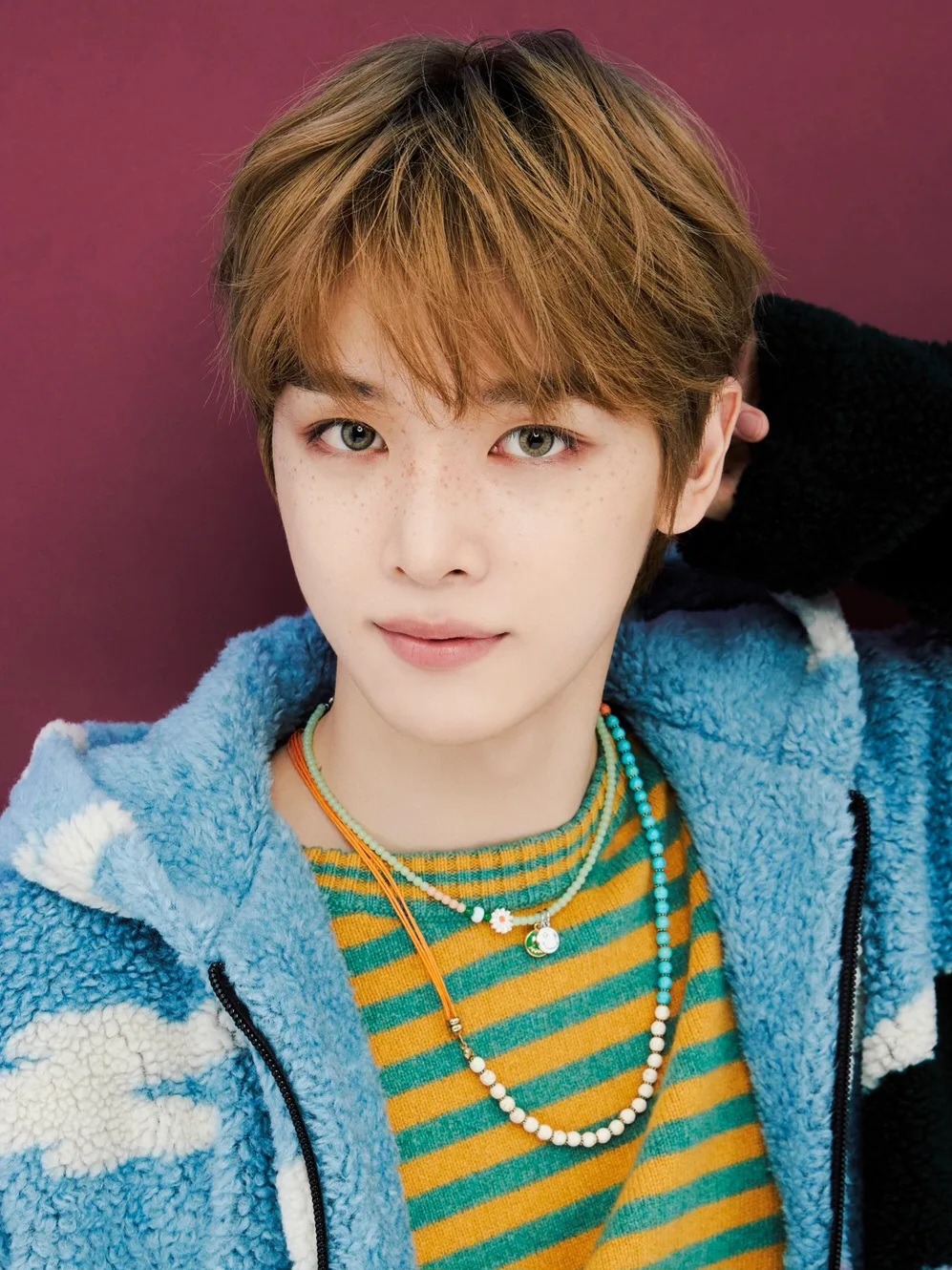 [잡담] 성찬이 엥시리 시절 짤들 보는데 애기였네ㅋㅋㅋ | 인스티즈