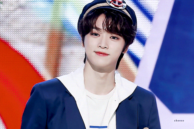 [잡담] 성찬이 엥시리 시절 짤들 보는데 애기였네ㅋㅋㅋ | 인스티즈