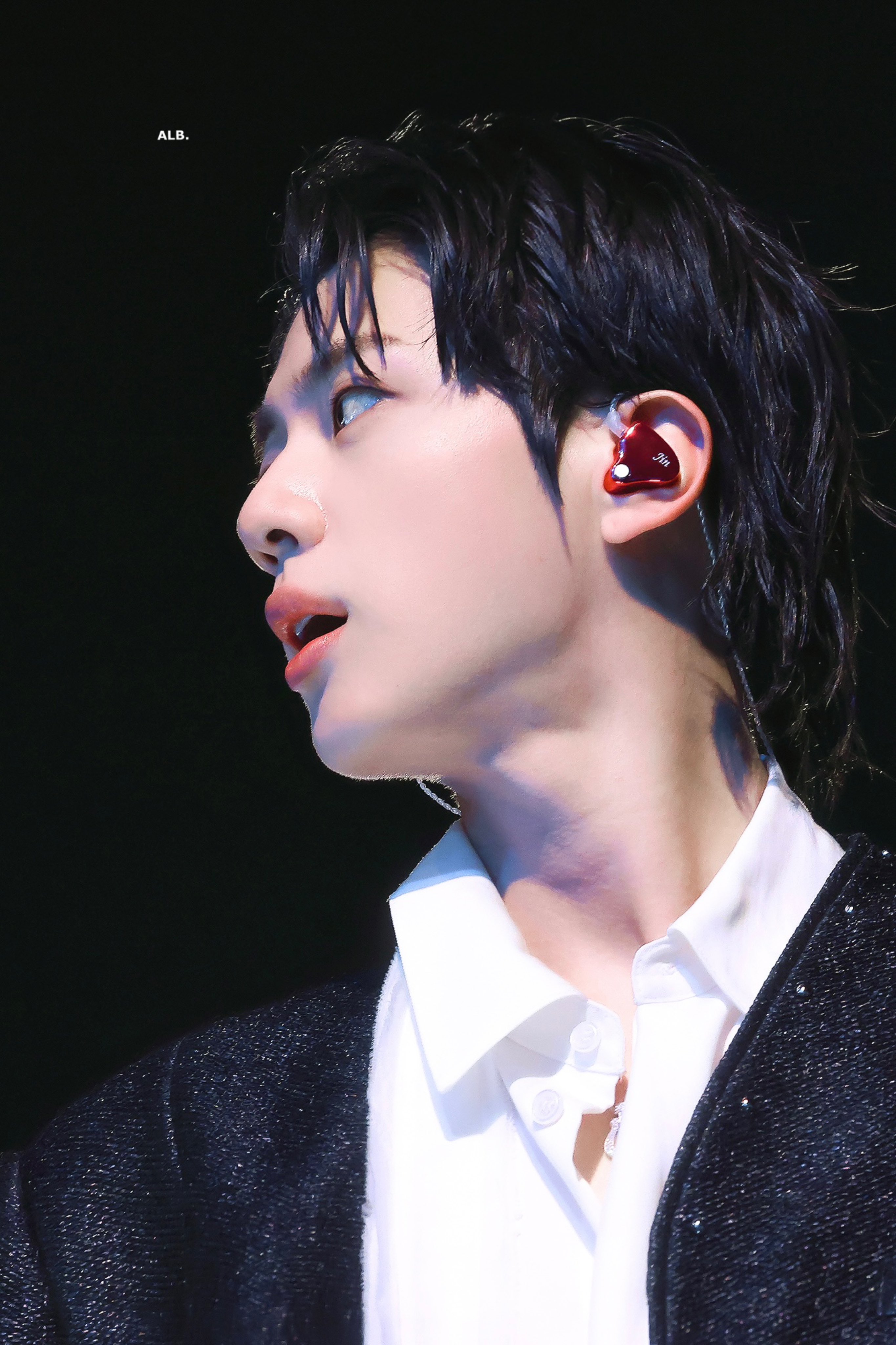 [잡담] 방탄 진 이 각도도 너무 이뻥 | 인스티즈
