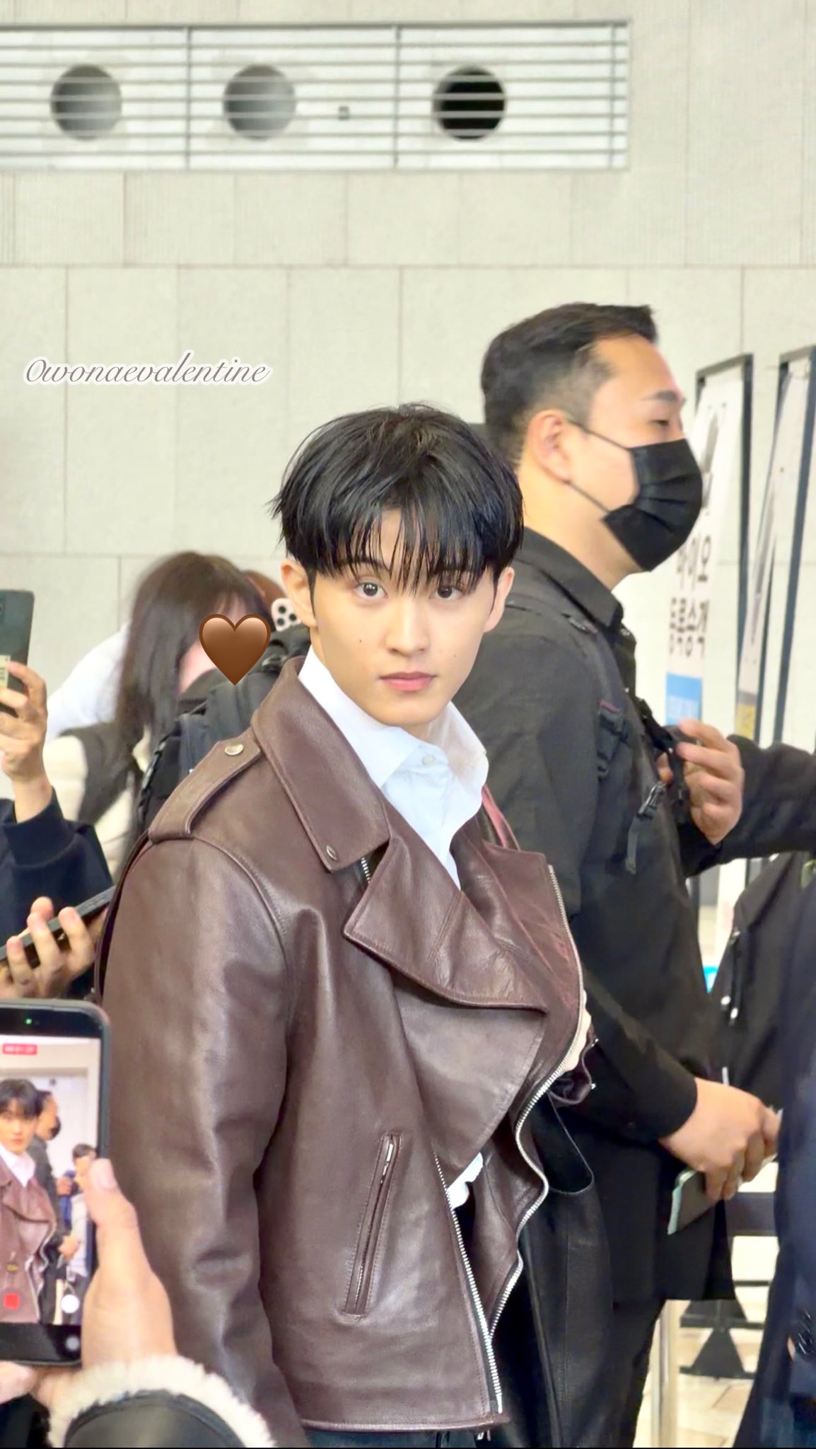 [잡담] 오늘자 마크 공항 폰카짤 | 인스티즈