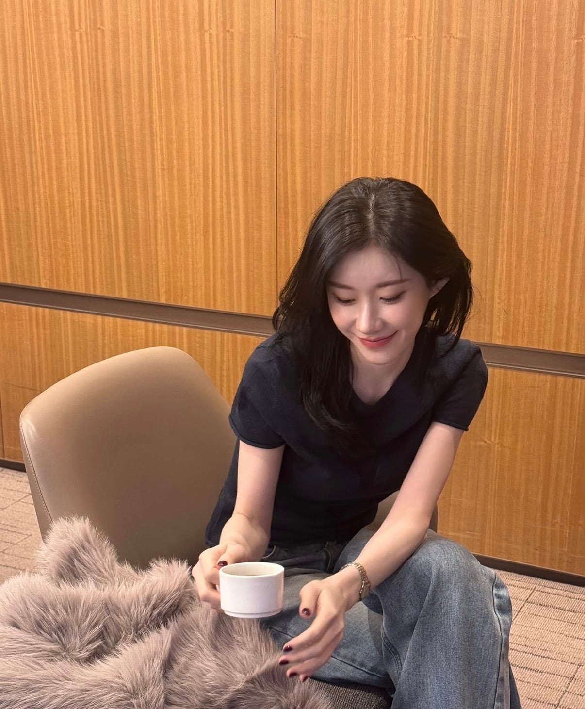 [잡담] 아니 요새 채령이 부쩍 더 예뻐진거같음 | 인스티즈