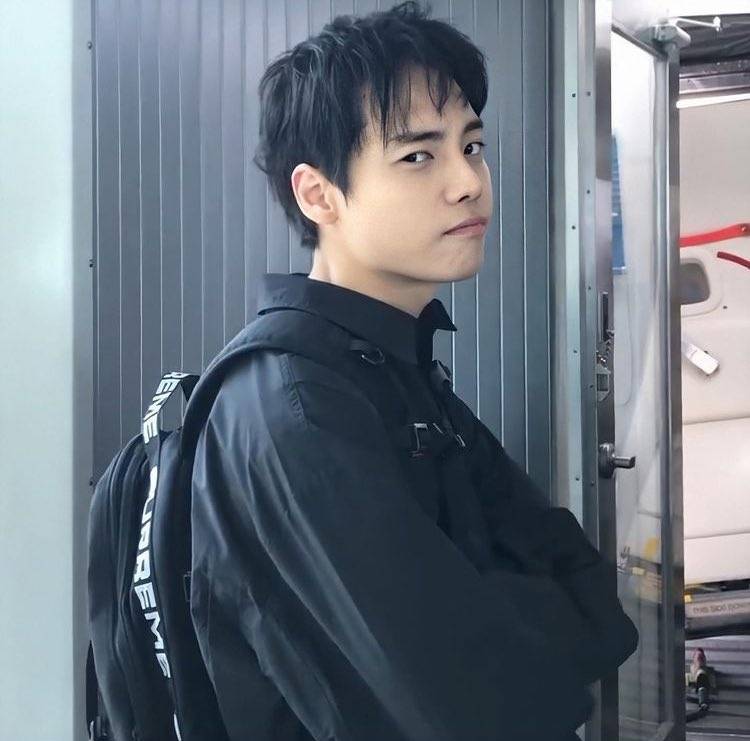 ⚠️현재 국내외 모두 행방 찾고있는 연예인..JPG⚠️ | 인스티즈