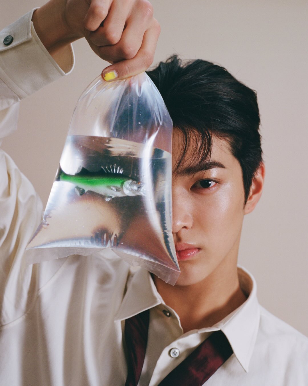 [잡담] 코르티스 잡지 콘티랑 실제 화보 차이 | 인스티즈