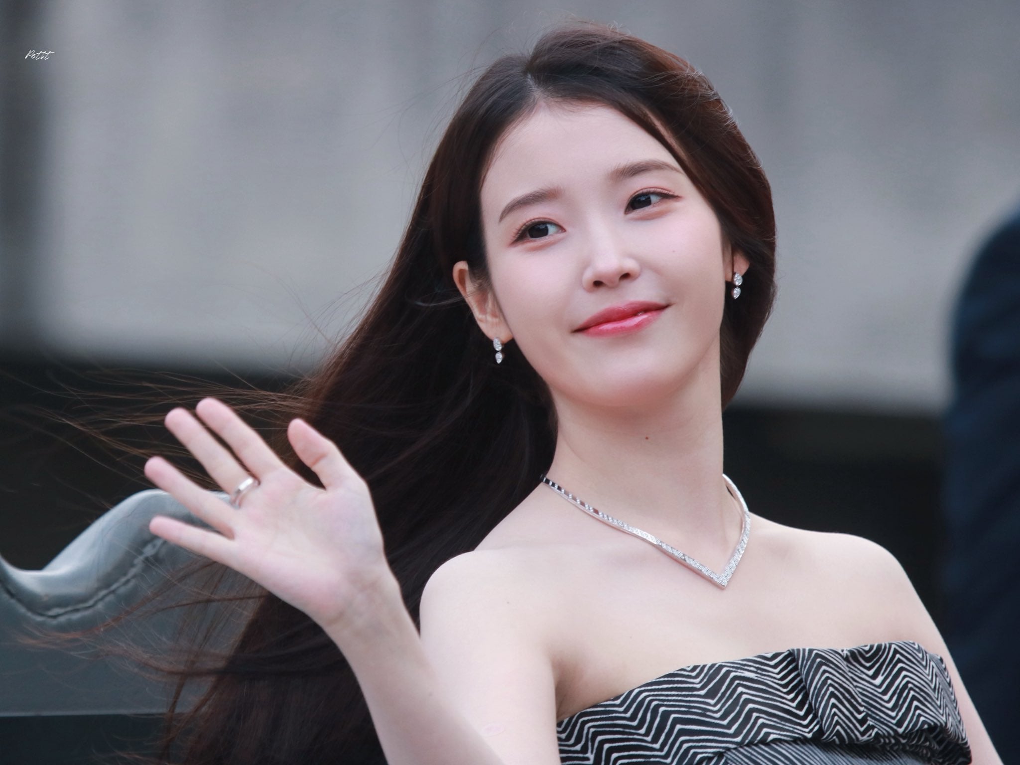 [잡담] 아이유) AAA 아이유 뉴짤 | 인스티즈