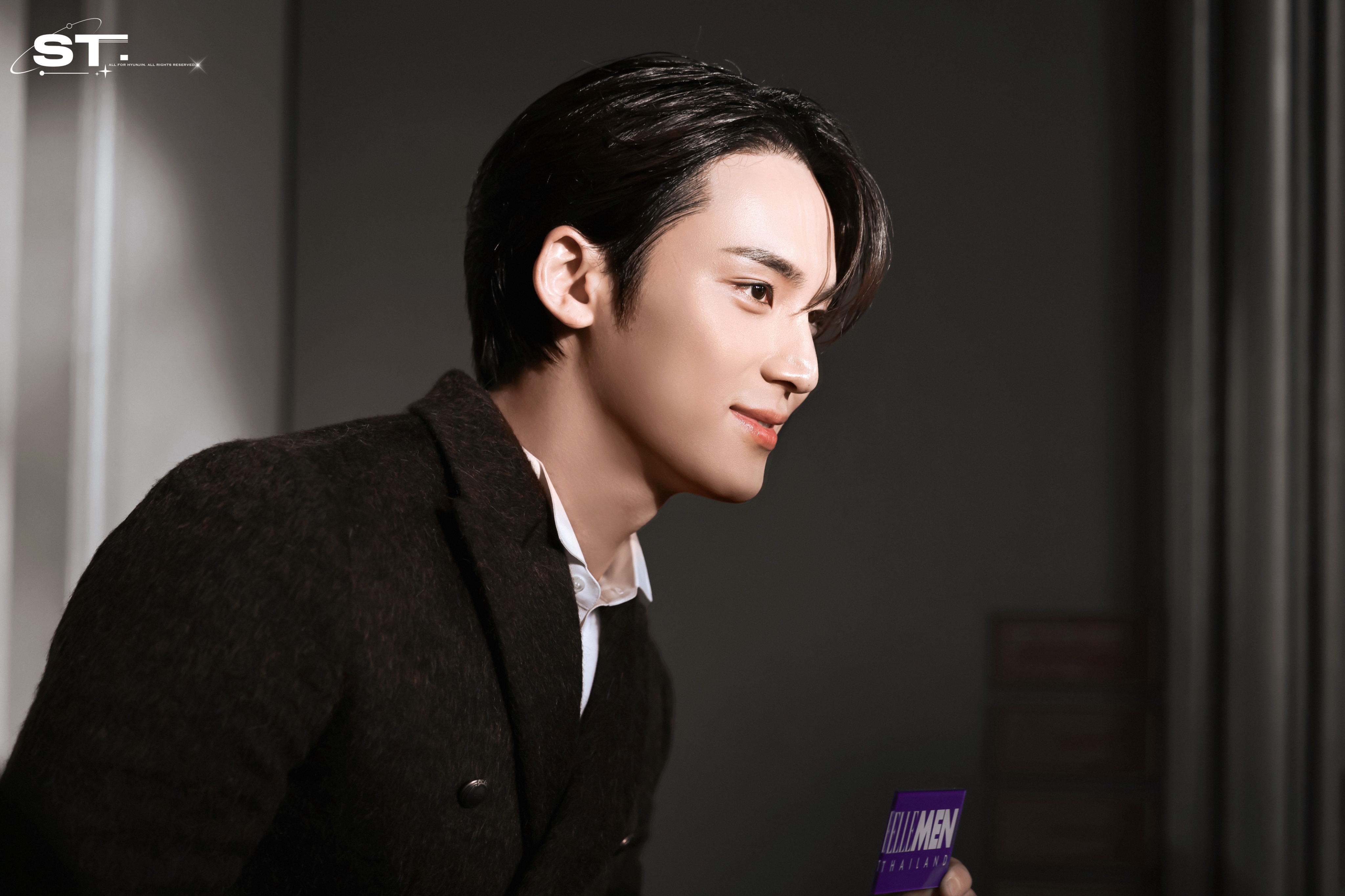[잡담] 와 아니 김민규 얼굴 영화같네... | 인스티즈