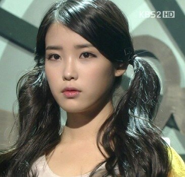 [잡담] 아이유팀 이거 보고 참고한것 같다 헤어 똑같음 | 인스티즈