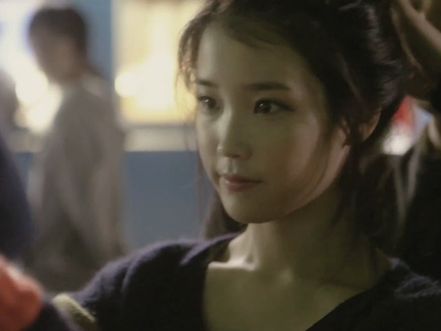 [잡담] 아니 아이유 이사진 진짜 아기... 다 당연함 진짜 어림 | 인스티즈