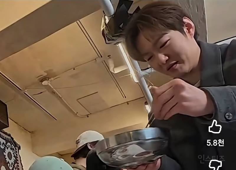 잔치국수 4행시로 런닝맨 패치된 이창섭.jpg | 인스티즈