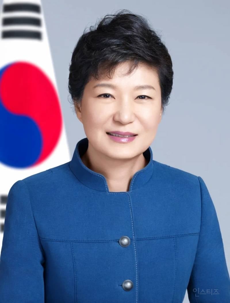 아이러니하지만 한국 만화계에 큰 획을 그었다는 사람 .jpg | 인스티즈