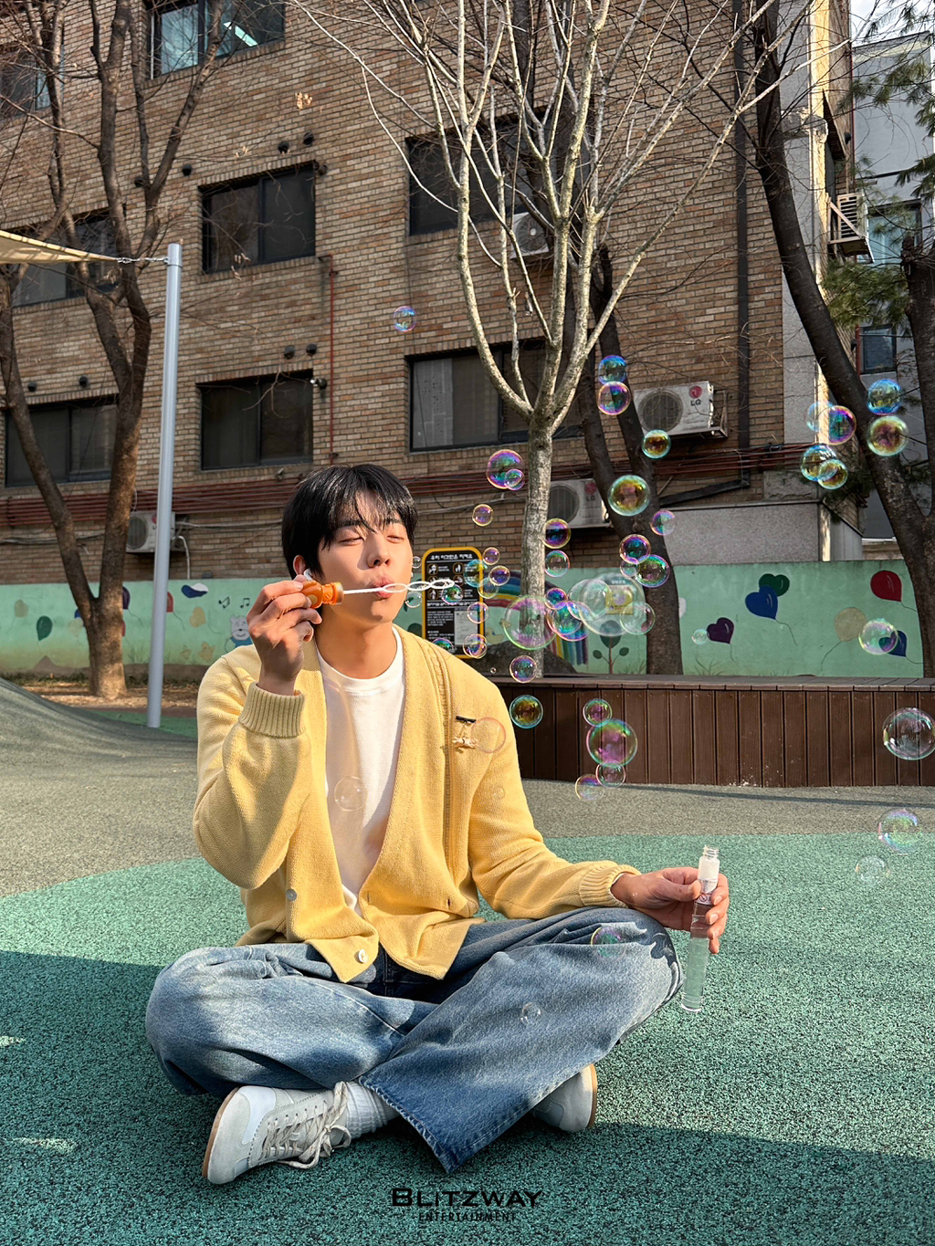 [잡담] 채종협 올해 시그 안나와서 매월 수제 달력 만들어 오는거 왤케 커염지냐?ㅋㅋ | 인스티즈
