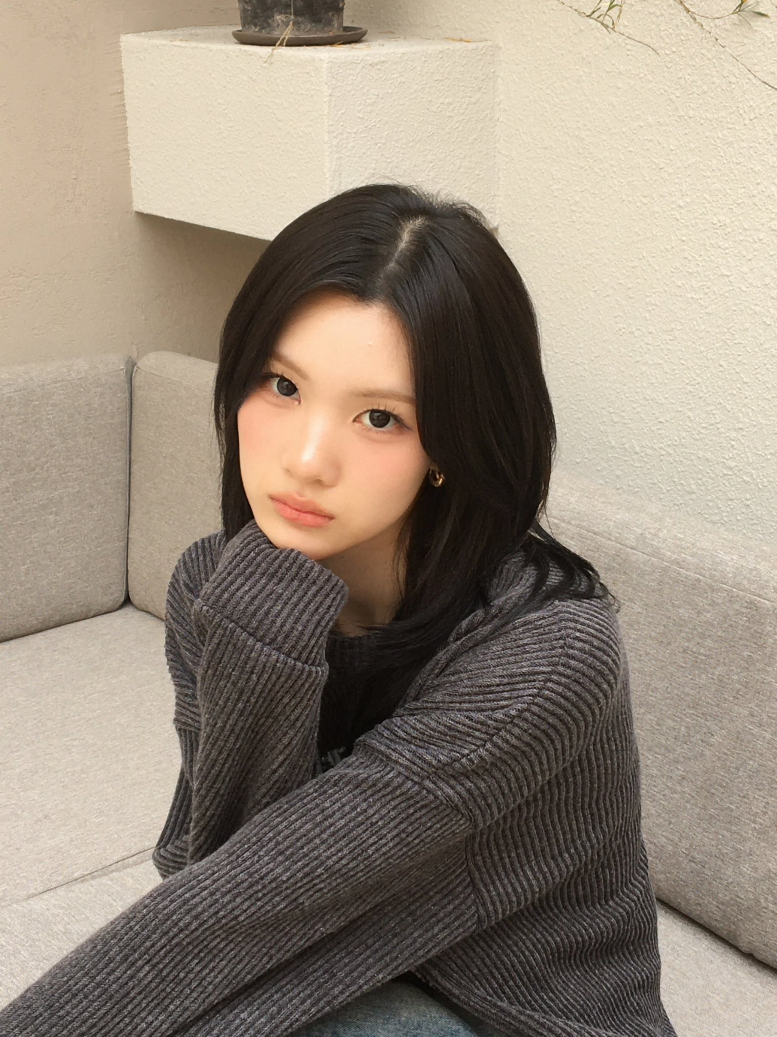 [잡담] 주은이도 축고정렌즈 안끼니까 더이쁘다………….. | 인스티즈