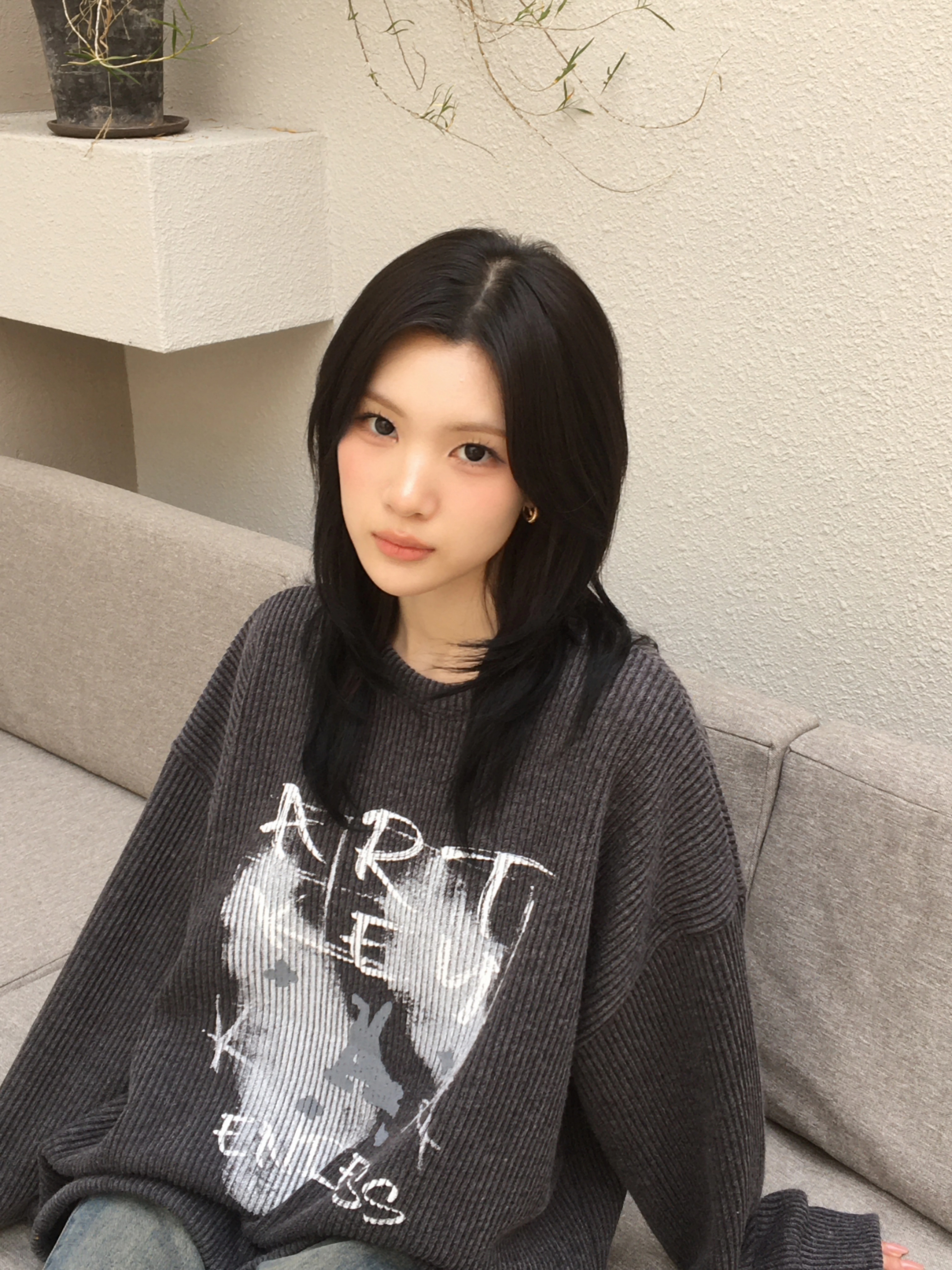 [잡담] 주은이도 축고정렌즈 안끼니까 더이쁘다………….. | 인스티즈