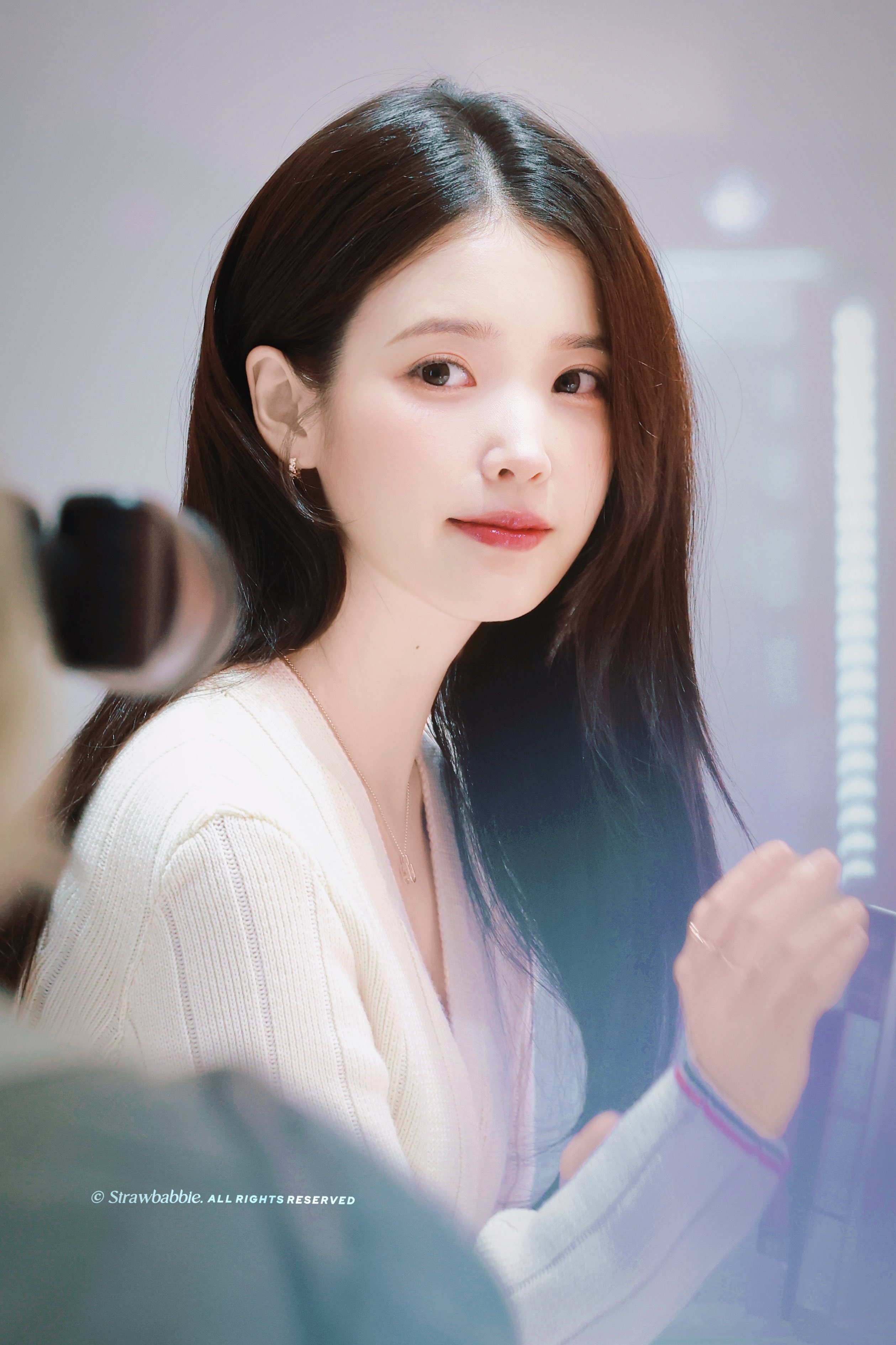 [잡담] 장원영 홈마가 만우절 마다 올려주는 아이유 사진들 | 인스티즈