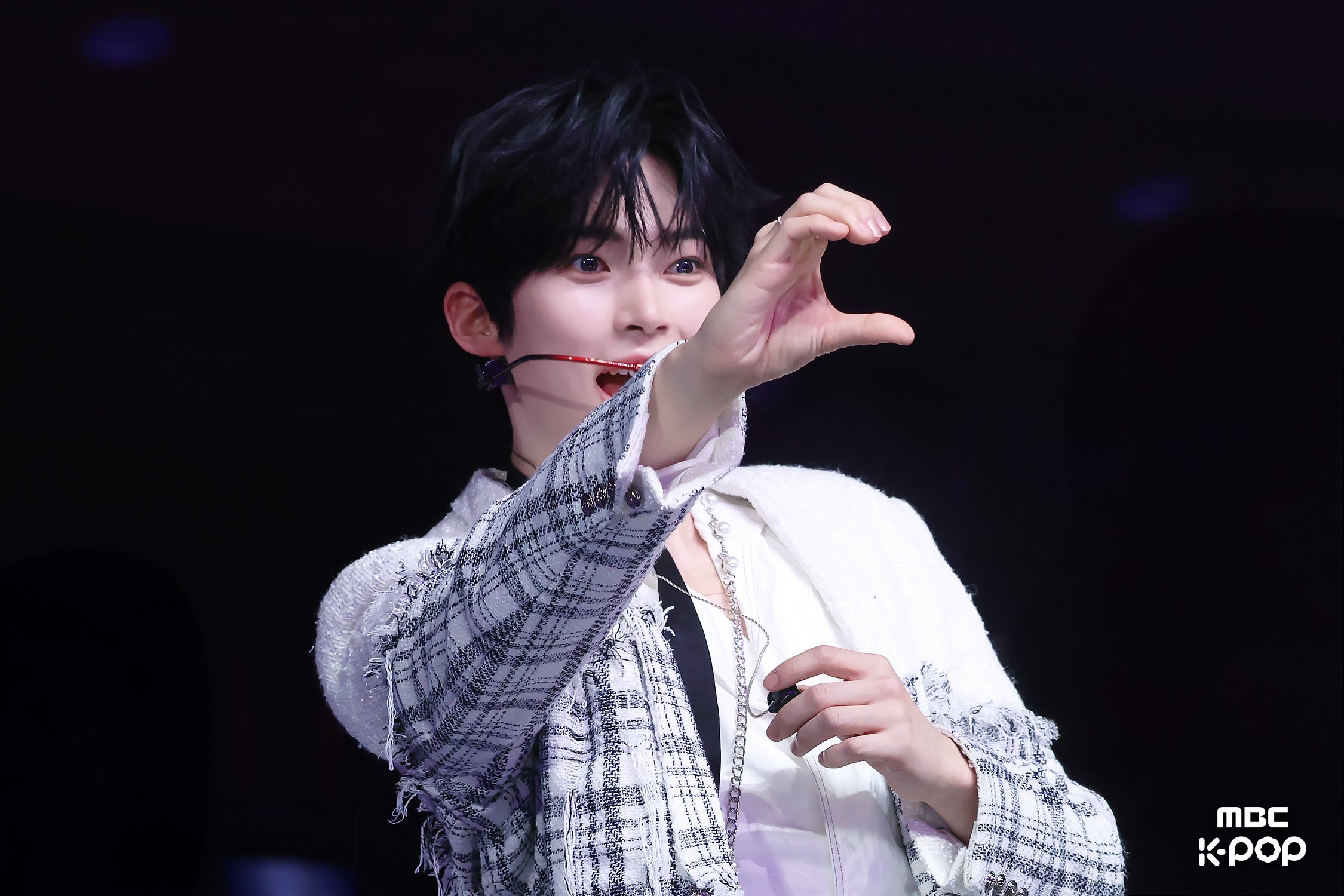[잡담] M비Ckpop가 올려준 성한빈 | 인스티즈