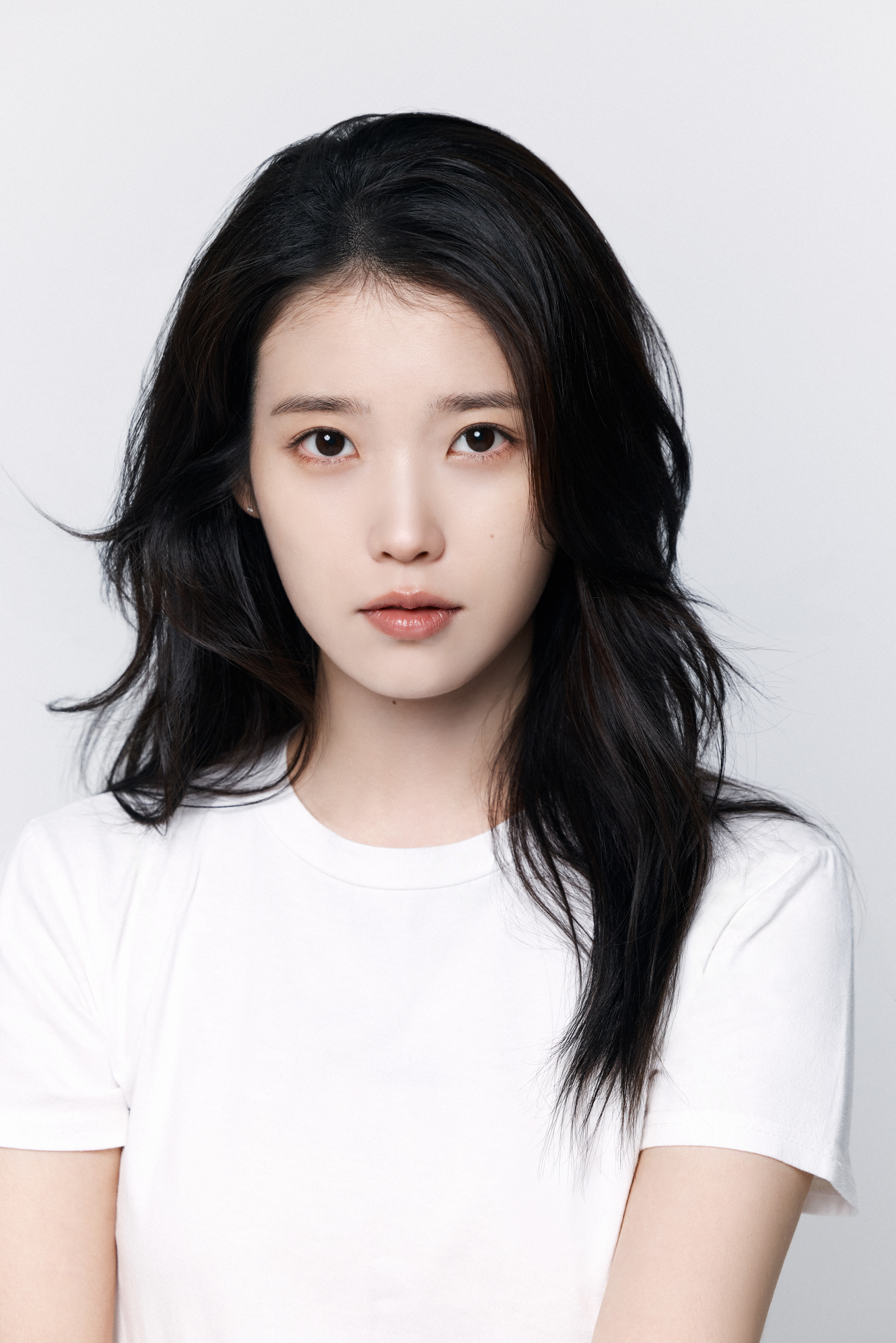 [정보/소식] 아이유 프로필 사진 업데이트 | 인스티즈